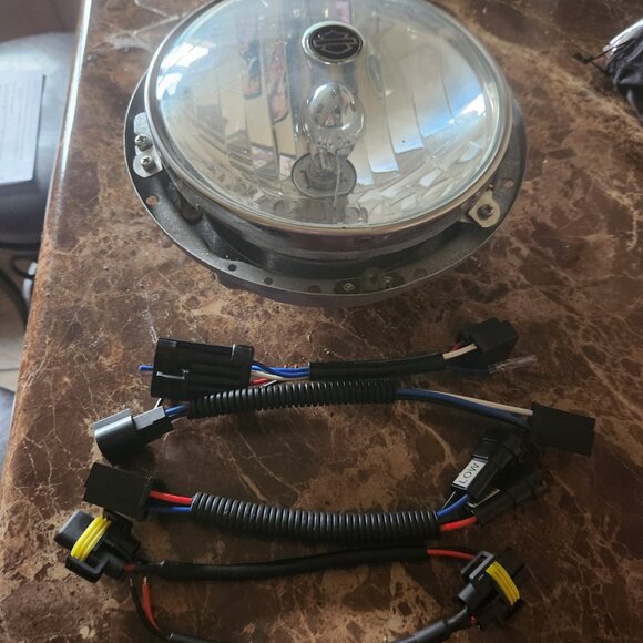 HARLEY DAVIDSON 7 Inch Deluxe Chrome Fatboy Lights NEW in box - Picture 7 of 14